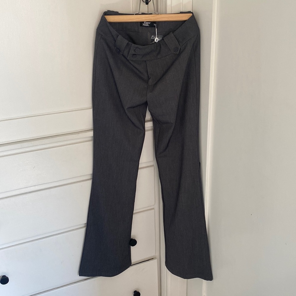 Tiger Mist best selling pants, NWT, size XXS but can fit an S